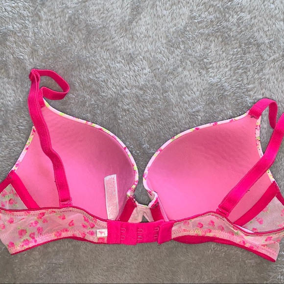 VS PINK push-up bra - Picture 2 of 3